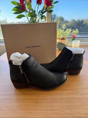 Lucky Brand Black Leather Zip Ankle Basel Booties